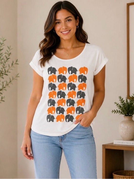 The Unbranded Brand Tops - White Elephant Graphic T-Shirt Women’s Small Orange Black Animal Print Casual